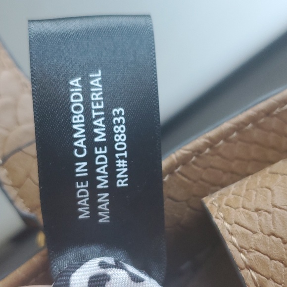 ๐ HOST PICK ๐ Jessica Simpson Crossbody Bag - Picture 10 of 10